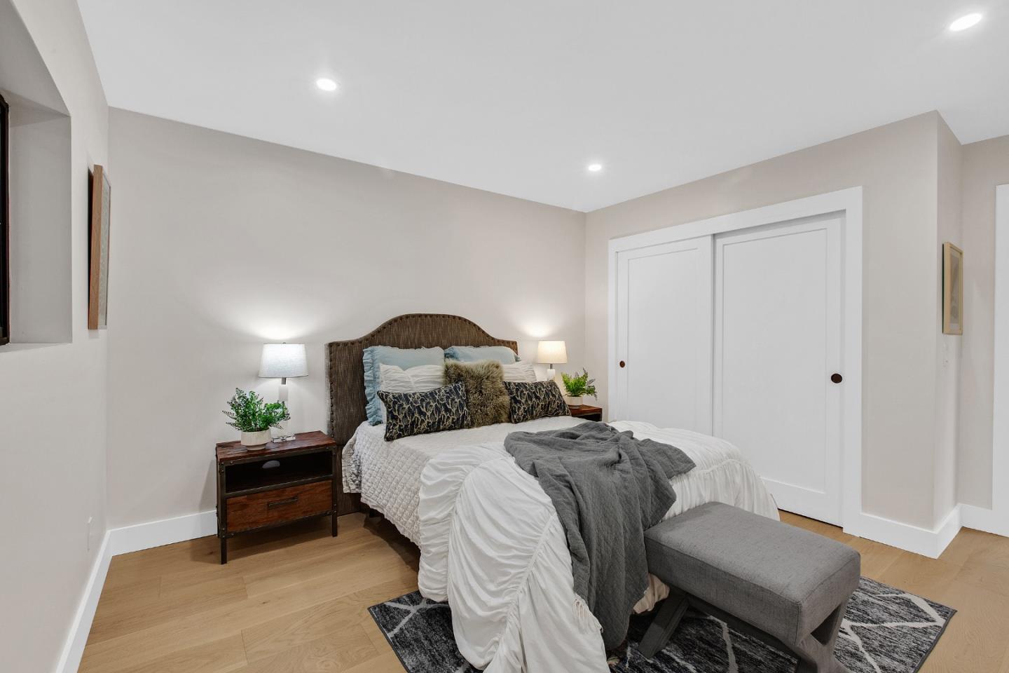 Detail Gallery Image 55 of 62 For 808 Mohican Way, Redwood City,  CA 94062 - 4 Beds | 4/1 Baths