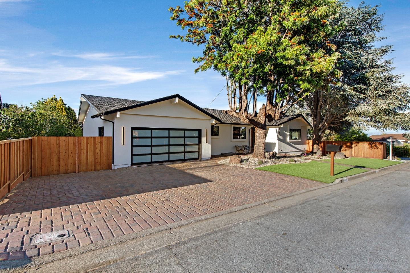 Detail Gallery Image 6 of 62 For 808 Mohican Way, Redwood City,  CA 94062 - 4 Beds | 4/1 Baths