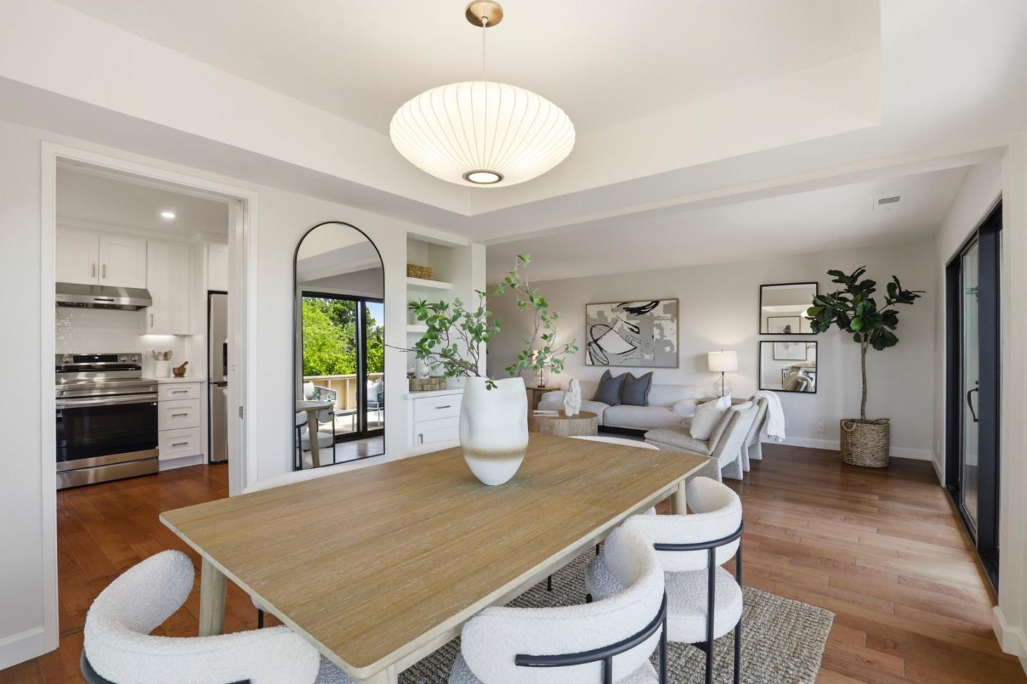 Detail Gallery Image 10 of 63 For 7 Lilly Ln, San Carlos,  CA 94070 - 3 Beds | 2/1 Baths