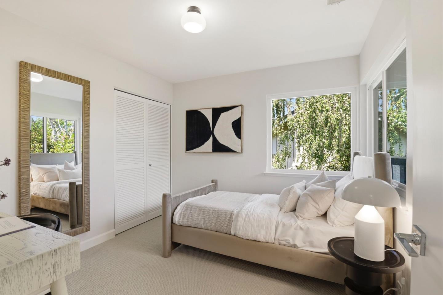 Detail Gallery Image 26 of 63 For 7 Lilly Ln, San Carlos,  CA 94070 - 3 Beds | 2/1 Baths