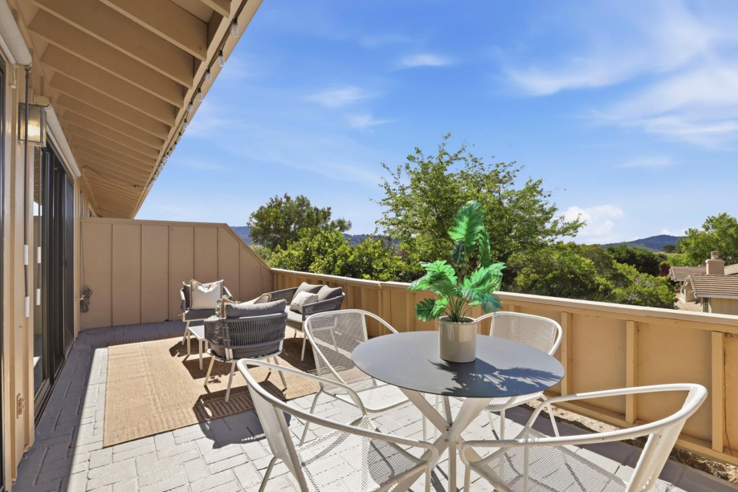 Detail Gallery Image 27 of 63 For 7 Lilly Ln, San Carlos,  CA 94070 - 3 Beds | 2/1 Baths