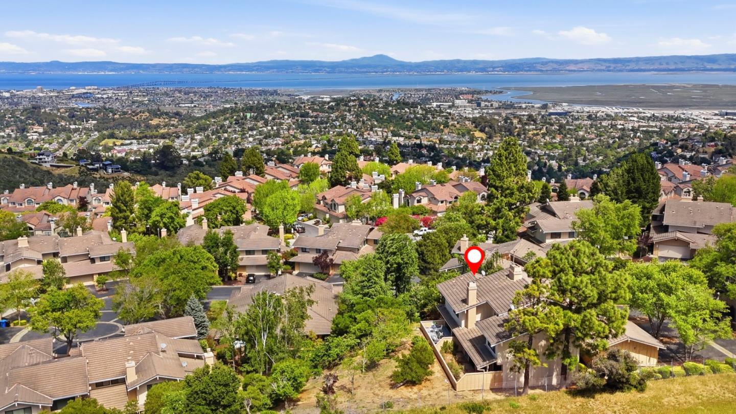 Detail Gallery Image 33 of 63 For 7 Lilly Ln, San Carlos,  CA 94070 - 3 Beds | 2/1 Baths