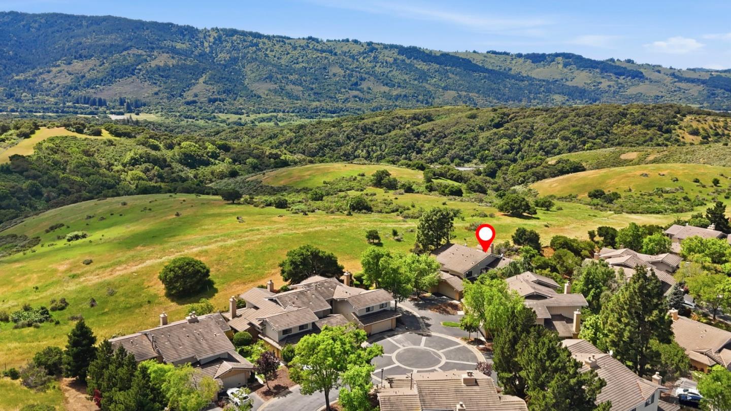 Detail Gallery Image 36 of 63 For 7 Lilly Ln, San Carlos,  CA 94070 - 3 Beds | 2/1 Baths