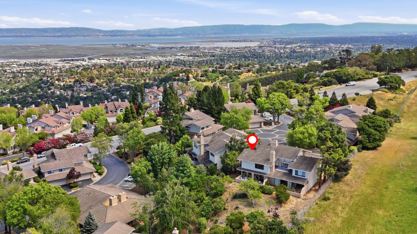 Detail Gallery Image 38 of 63 For 7 Lilly Ln, San Carlos,  CA 94070 - 3 Beds | 2/1 Baths