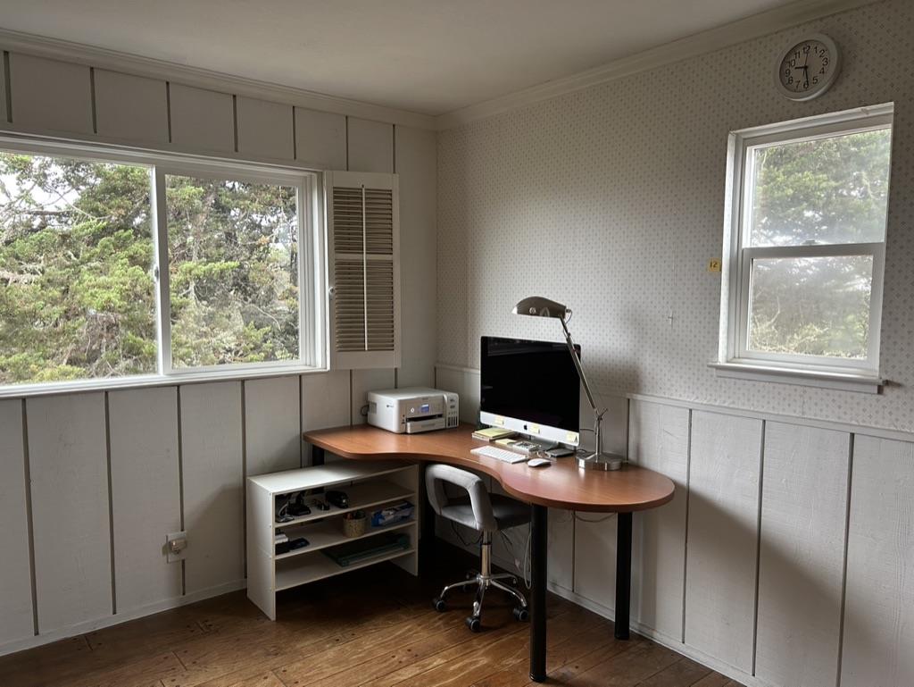 Detail Gallery Image 5 of 11 For 3242 Coral Way, Marina,  CA 93933 - 4 Beds | 2/1 Baths