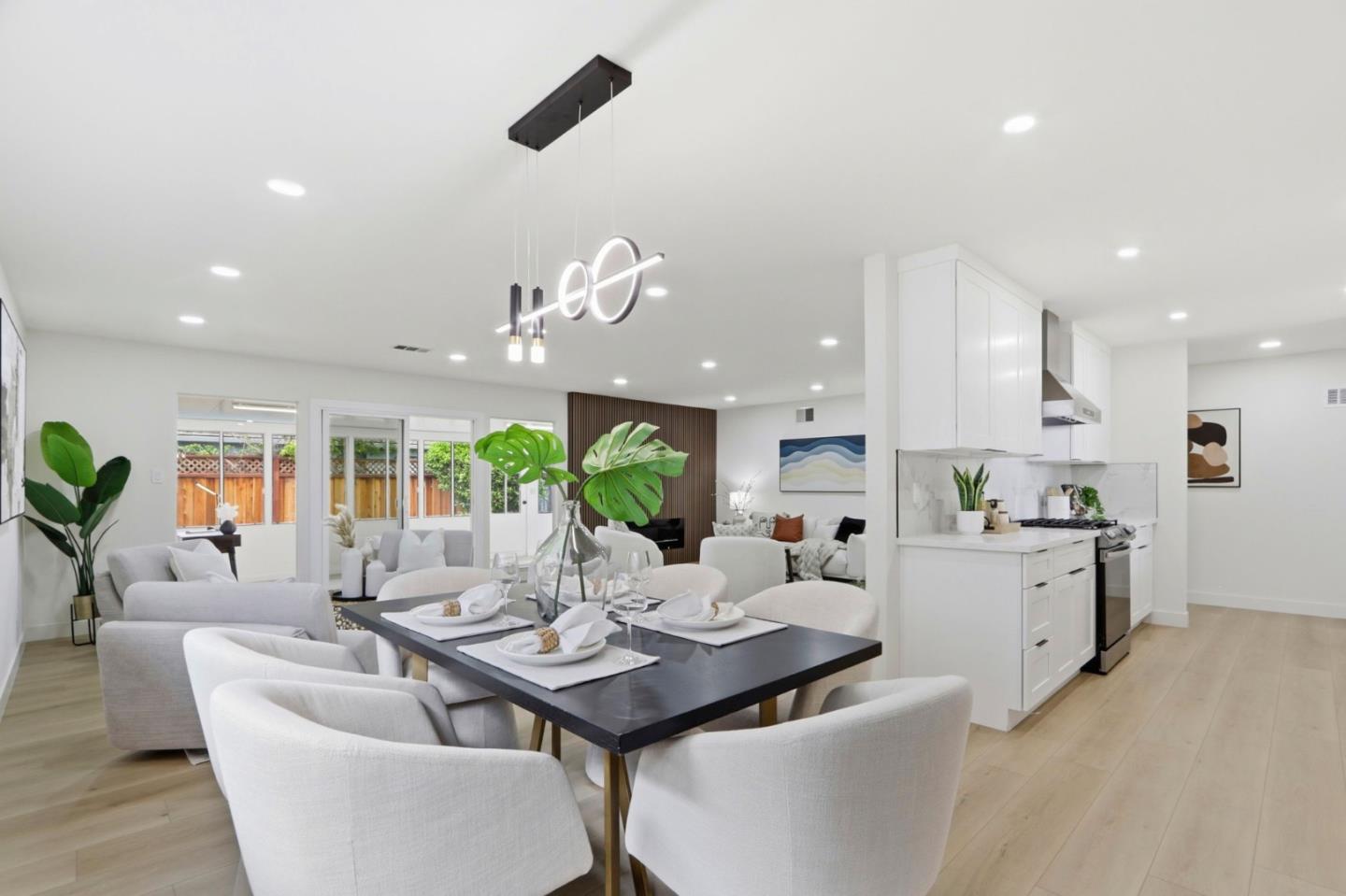 Detail Gallery Image 11 of 25 For 1679 Catalonia Way, San Jose,  CA 95125 - 3 Beds | 2 Baths