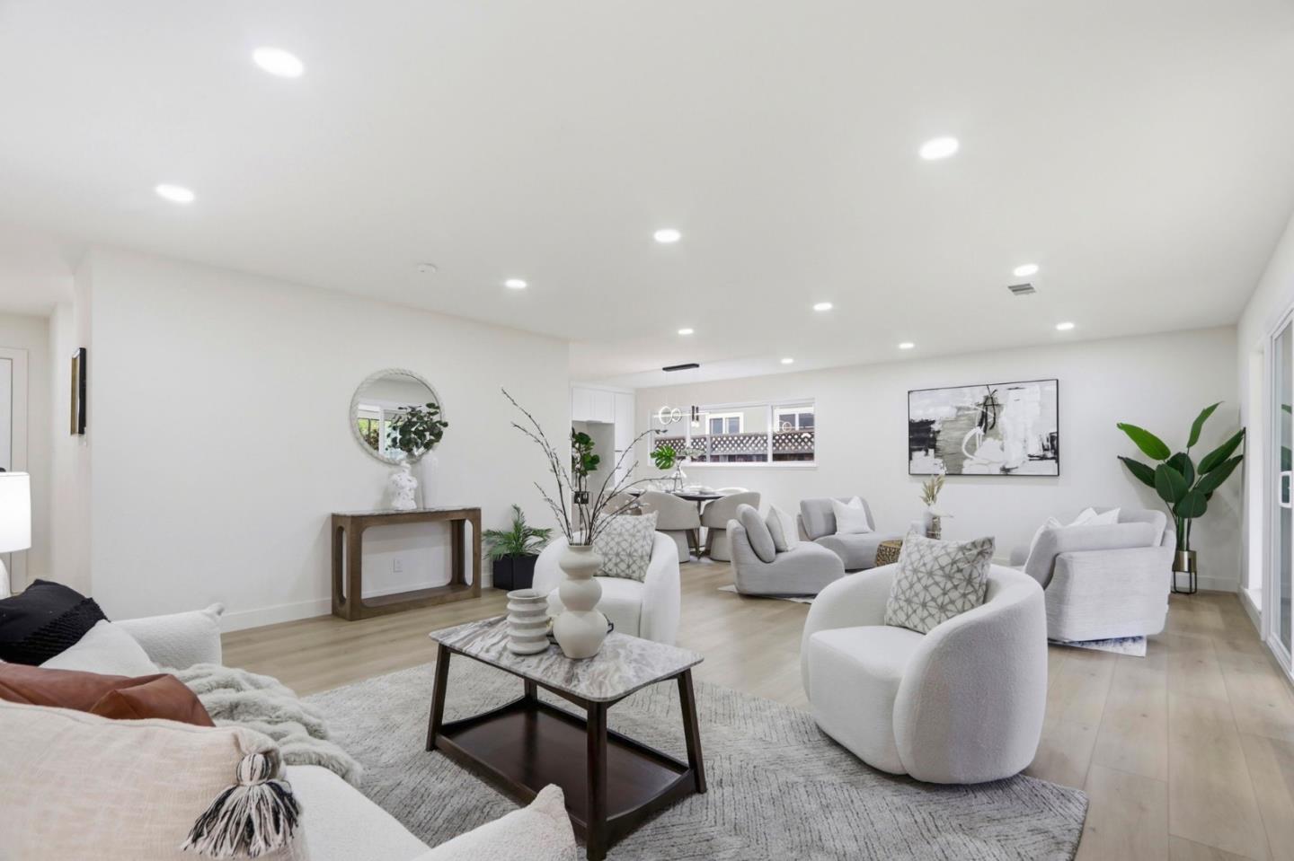 Detail Gallery Image 4 of 25 For 1679 Catalonia Way, San Jose,  CA 95125 - 3 Beds | 2 Baths