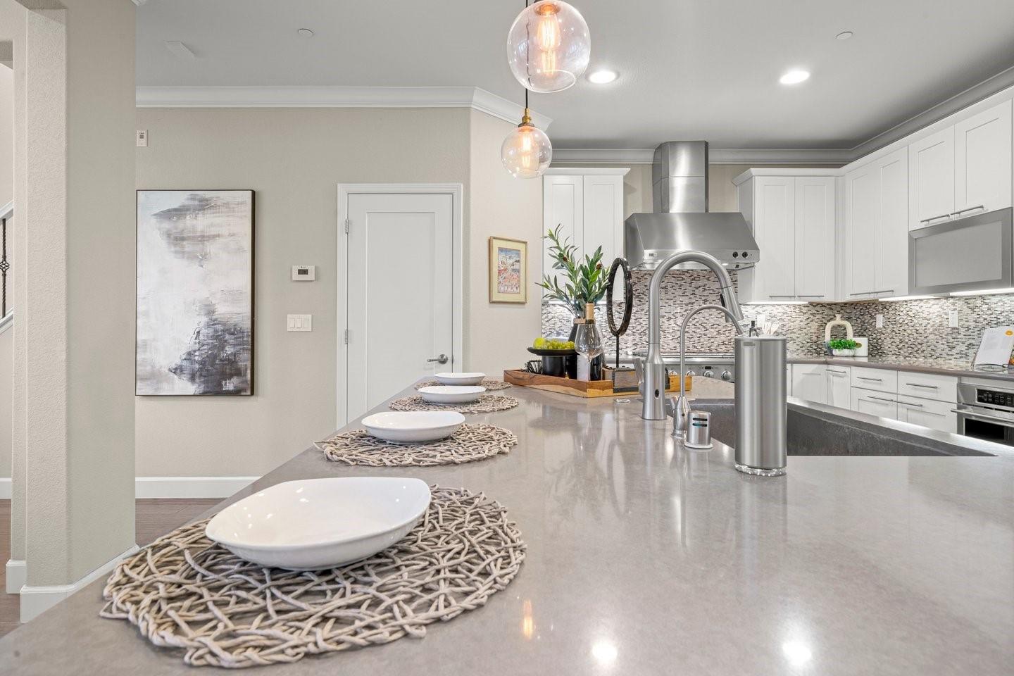 Detail Gallery Image 23 of 79 For 6076 Sunstone Dr, San Jose,  CA 95123 - 4 Beds | 2/1 Baths