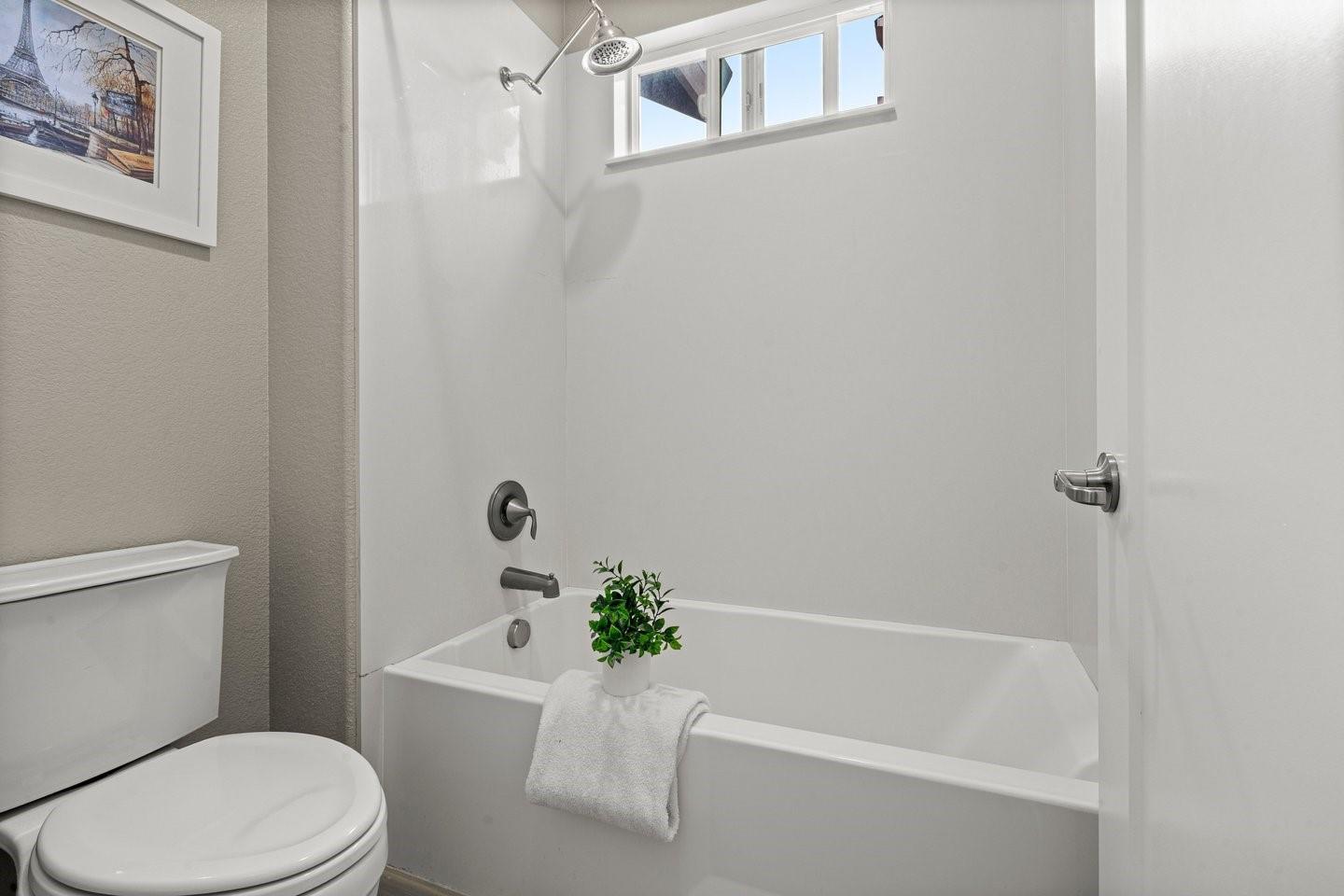 Detail Gallery Image 45 of 79 For 6076 Sunstone Dr, San Jose,  CA 95123 - 4 Beds | 2/1 Baths