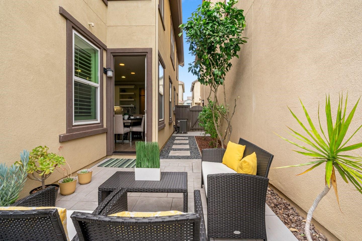 Detail Gallery Image 61 of 79 For 6076 Sunstone Dr, San Jose,  CA 95123 - 4 Beds | 2/1 Baths