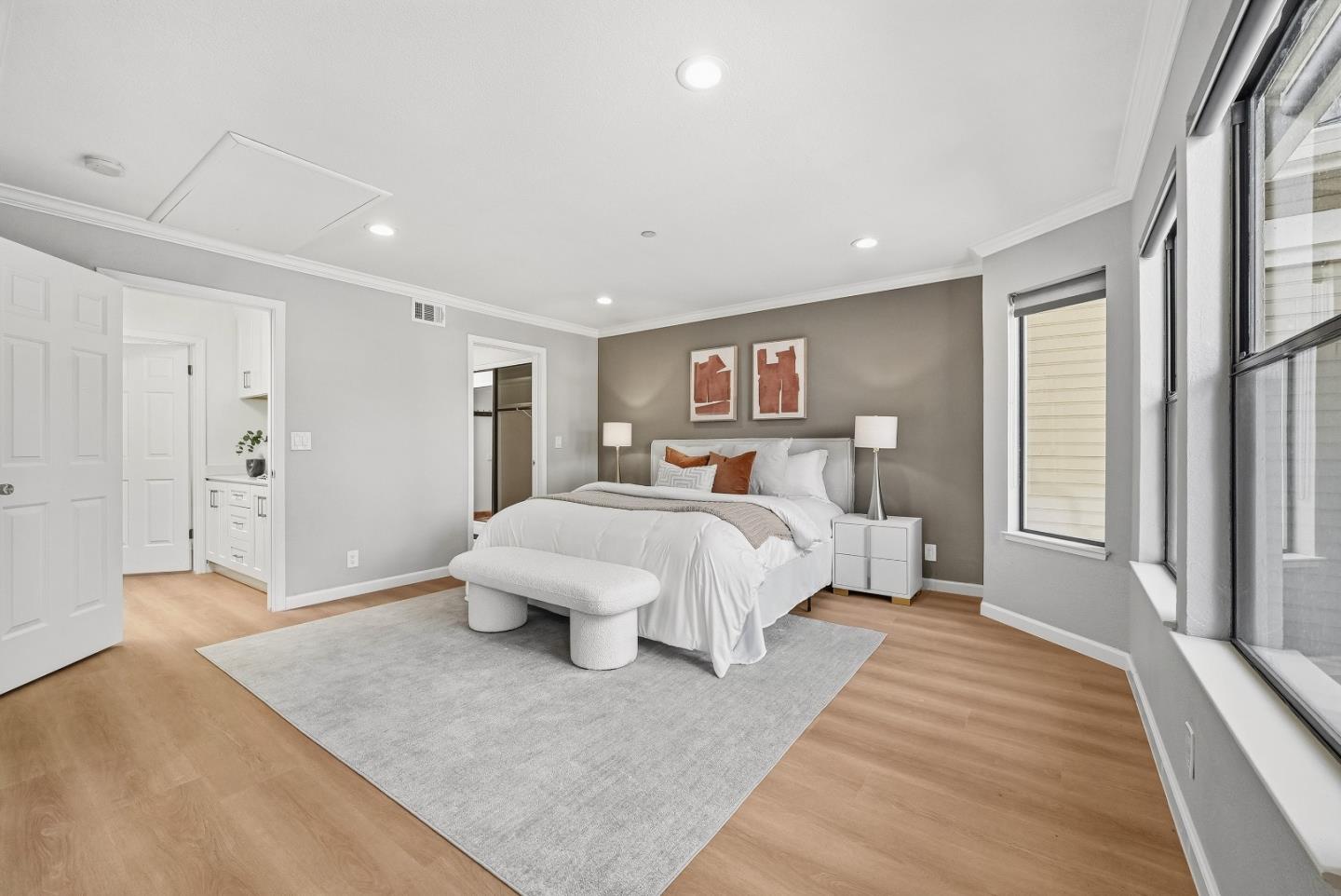 Detail Gallery Image 20 of 49 For 915 La Mesa Ter #B,  Sunnyvale,  CA 94086 - 3 Beds | 2/1 Baths