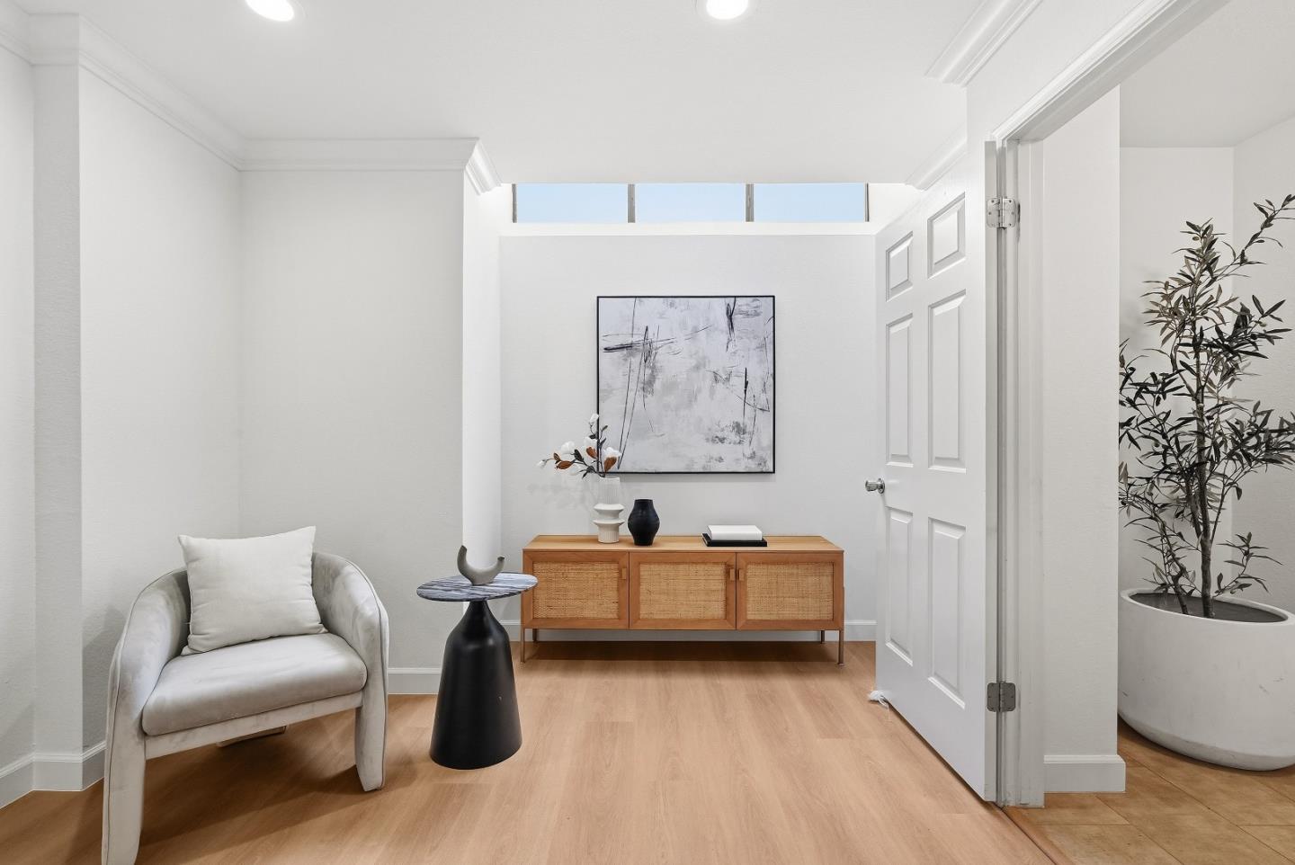 Detail Gallery Image 33 of 49 For 915 La Mesa Ter #B,  Sunnyvale,  CA 94086 - 3 Beds | 2/1 Baths