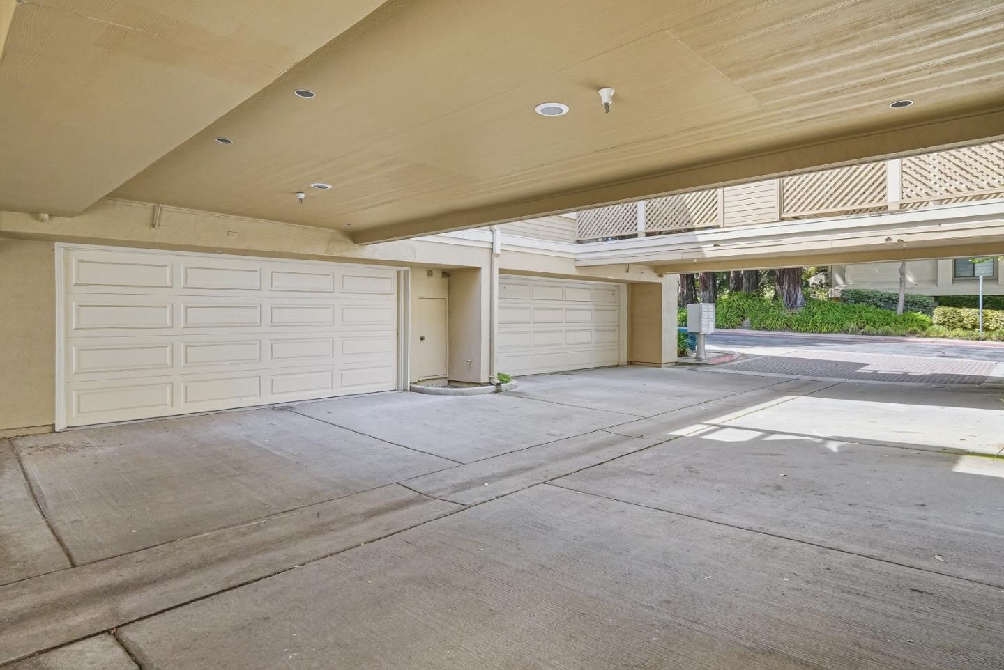 Detail Gallery Image 39 of 49 For 915 La Mesa Ter #B,  Sunnyvale,  CA 94086 - 3 Beds | 2/1 Baths