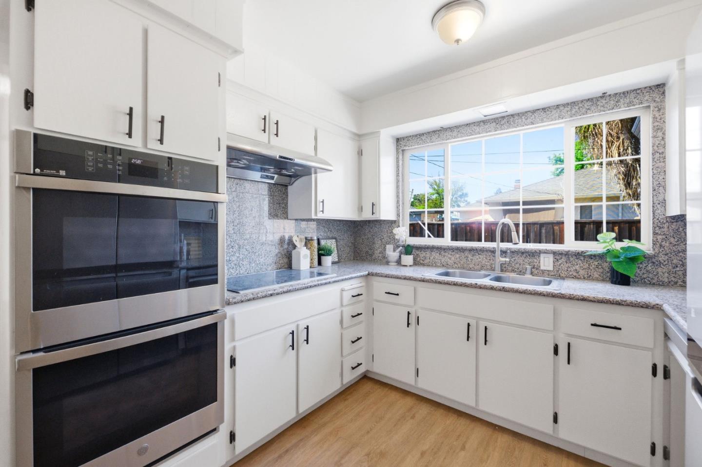 Detail Gallery Image 27 of 66 For 1443 Jeffery Ave, San Jose,  CA 95118 - 3 Beds | 2 Baths