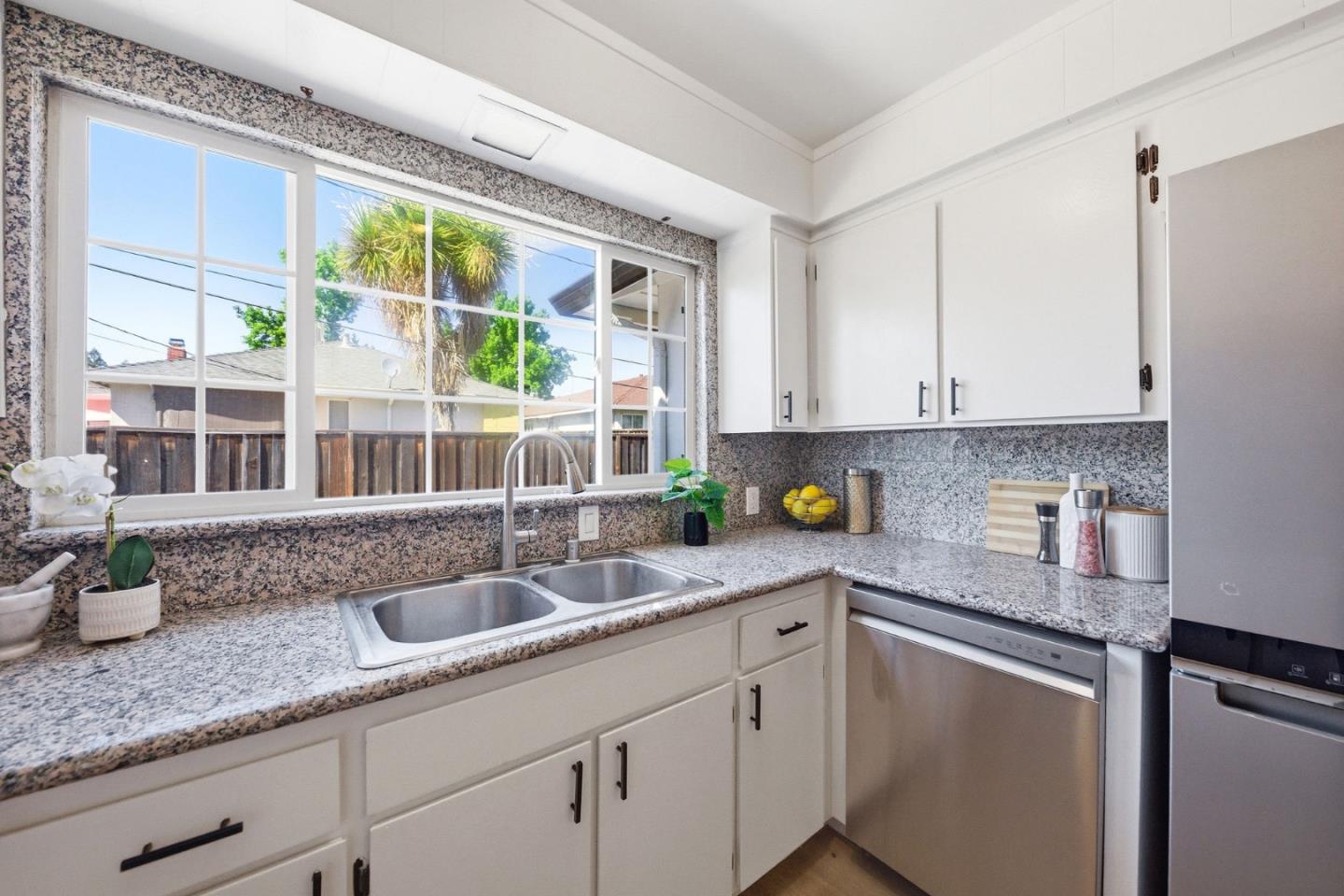 Detail Gallery Image 28 of 66 For 1443 Jeffery Ave, San Jose,  CA 95118 - 3 Beds | 2 Baths