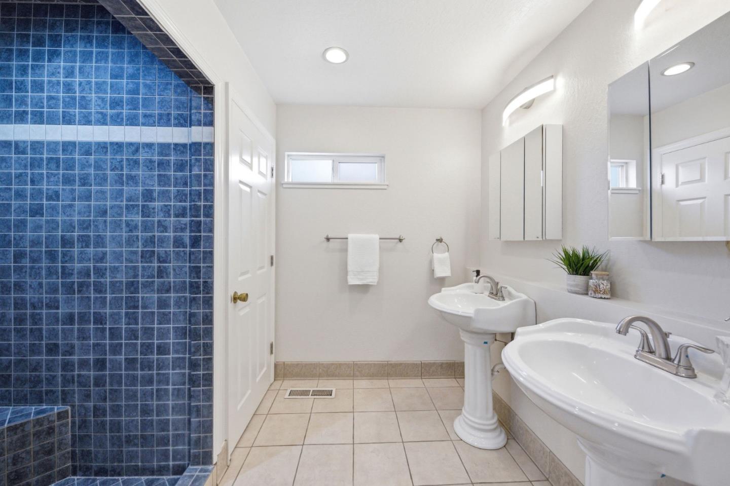 Detail Gallery Image 39 of 66 For 1443 Jeffery Ave, San Jose,  CA 95118 - 3 Beds | 2 Baths