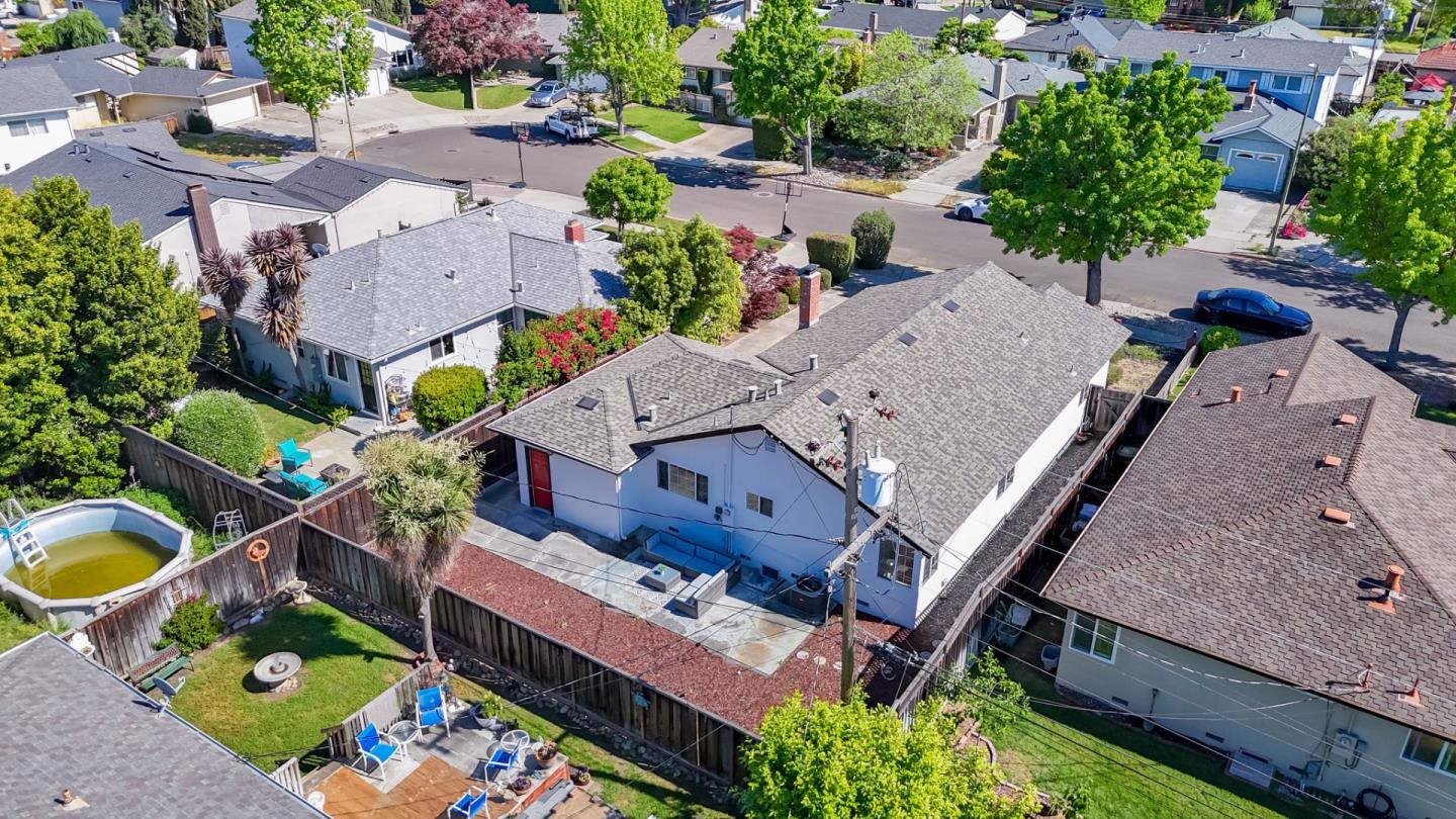 Detail Gallery Image 54 of 66 For 1443 Jeffery Ave, San Jose,  CA 95118 - 3 Beds | 2 Baths