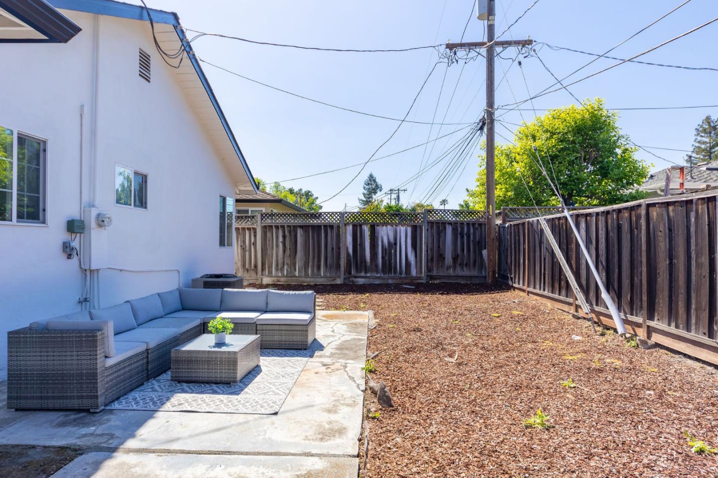 Detail Gallery Image 59 of 66 For 1443 Jeffery Ave, San Jose,  CA 95118 - 3 Beds | 2 Baths