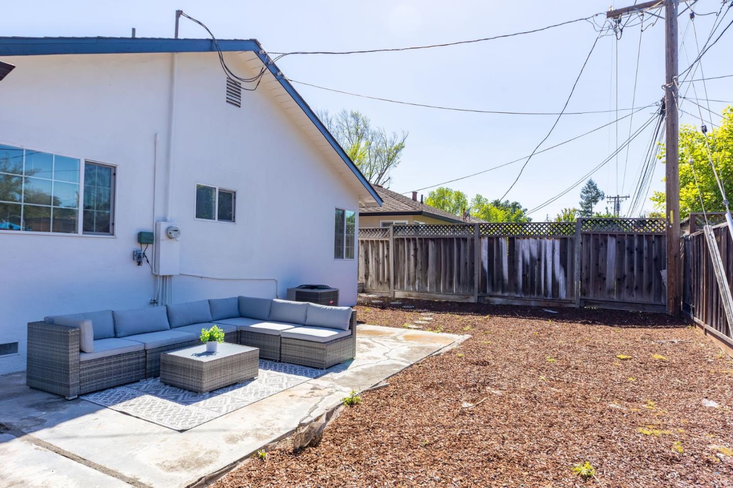 Detail Gallery Image 60 of 66 For 1443 Jeffery Ave, San Jose,  CA 95118 - 3 Beds | 2 Baths