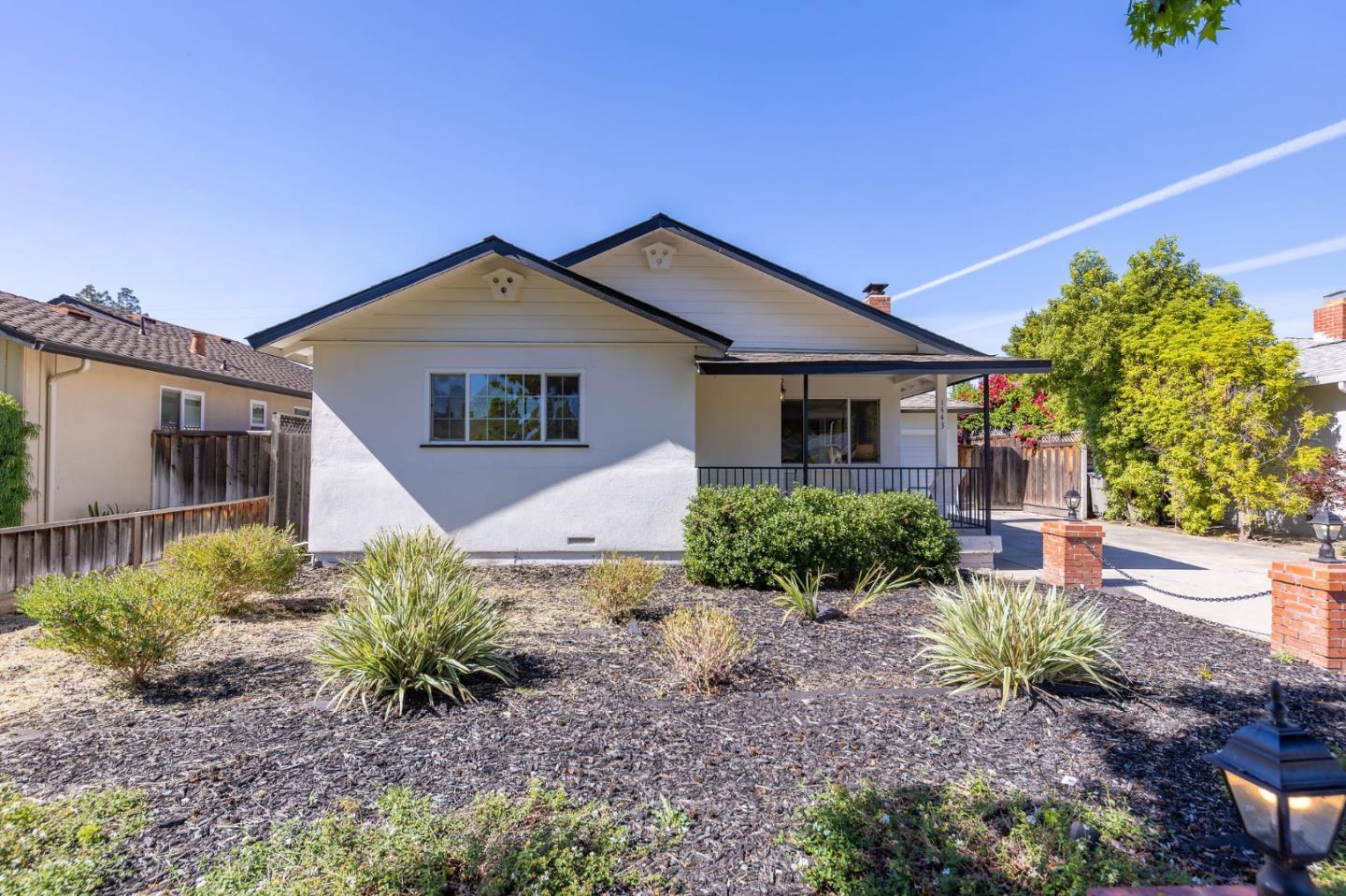 Detail Gallery Image 7 of 66 For 1443 Jeffery Ave, San Jose,  CA 95118 - 3 Beds | 2 Baths