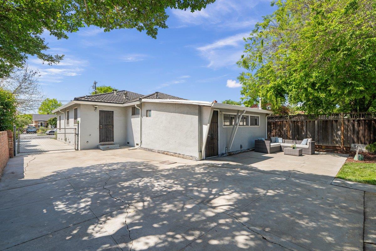 Detail Gallery Image 30 of 33 For 656 N 16th St, San Jose,  CA 95112 - 2 Beds | 2 Baths