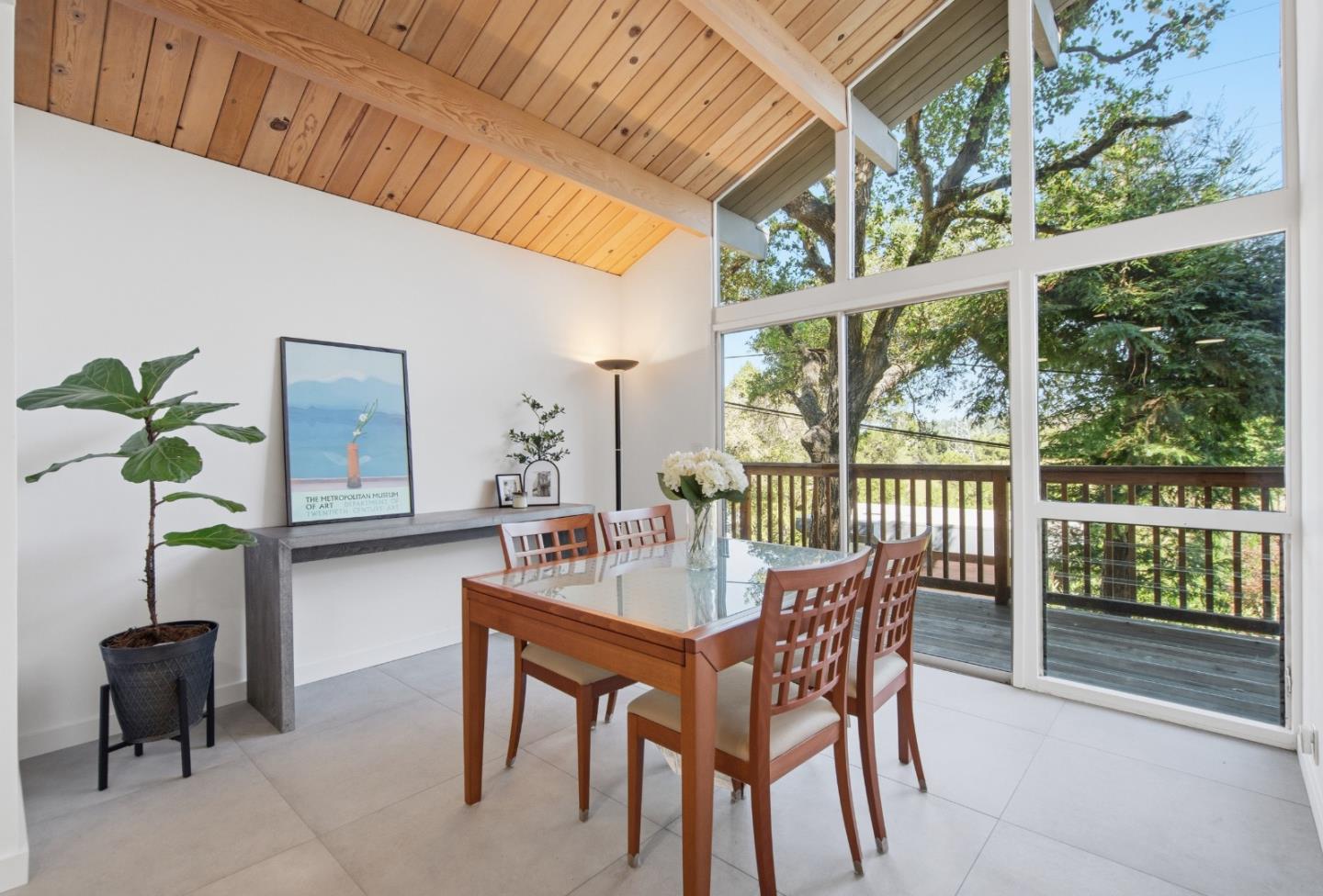 Detail Gallery Image 11 of 32 For 46 Underhill Rd, Orinda,  CA 94563 - 3 Beds | 2 Baths