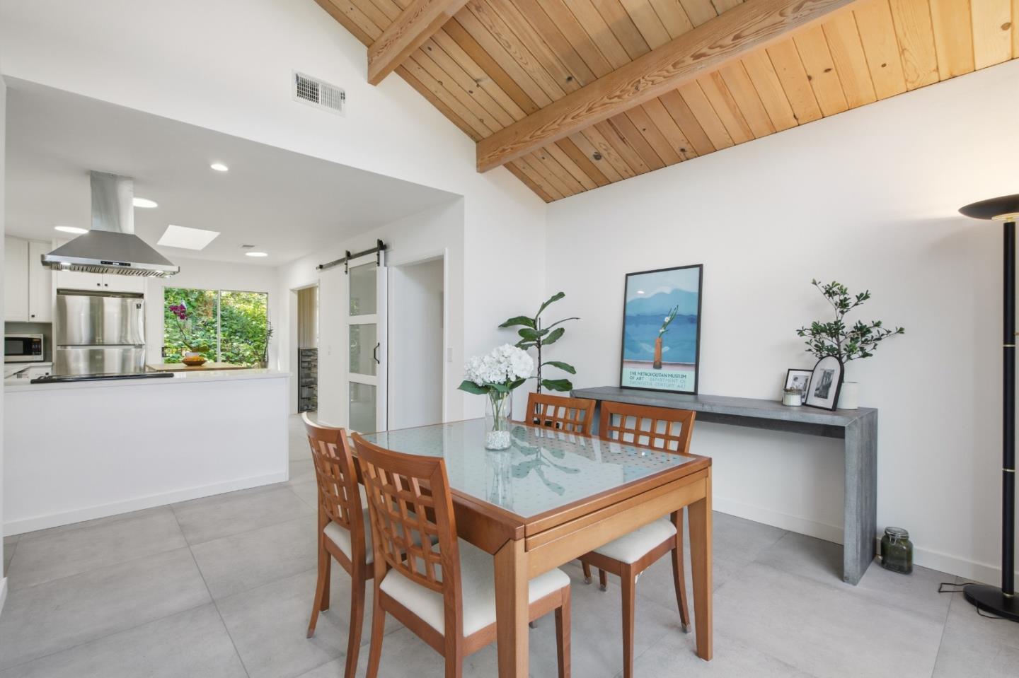 Detail Gallery Image 12 of 32 For 46 Underhill Rd, Orinda,  CA 94563 - 3 Beds | 2 Baths