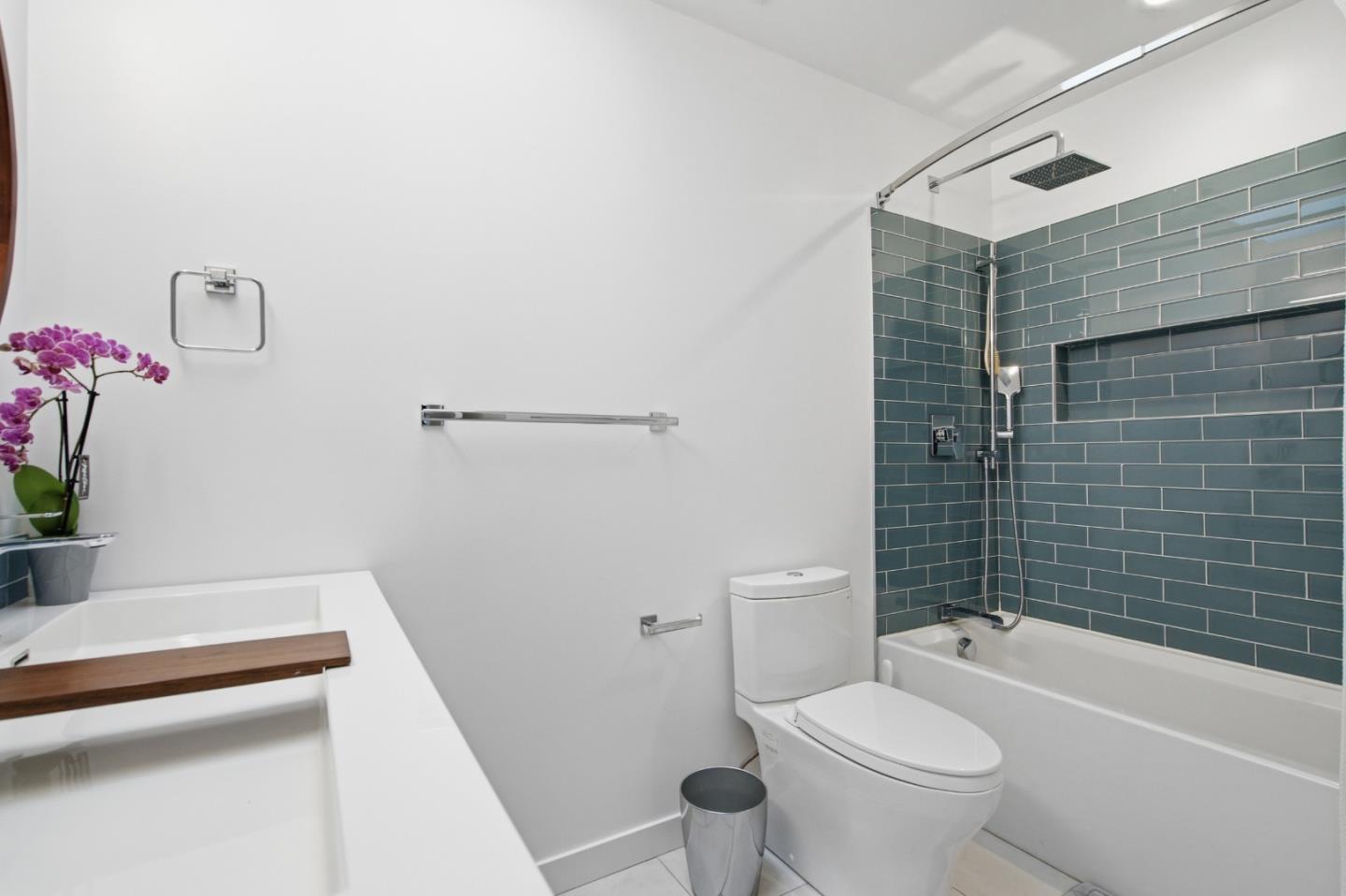 Detail Gallery Image 16 of 32 For 46 Underhill Rd, Orinda,  CA 94563 - 3 Beds | 2 Baths