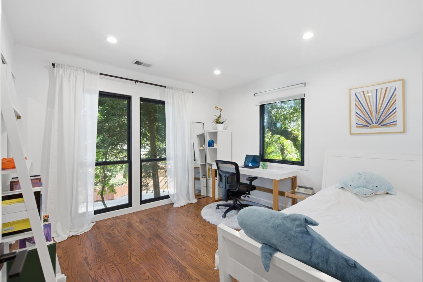 Detail Gallery Image 18 of 32 For 46 Underhill Rd, Orinda,  CA 94563 - 3 Beds | 2 Baths