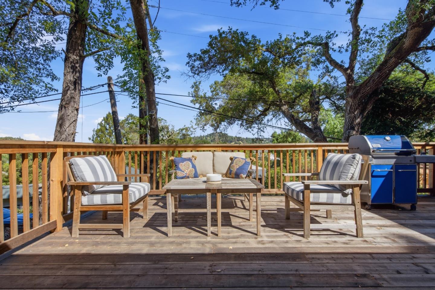 Detail Gallery Image 25 of 32 For 46 Underhill Rd, Orinda,  CA 94563 - 3 Beds | 2 Baths