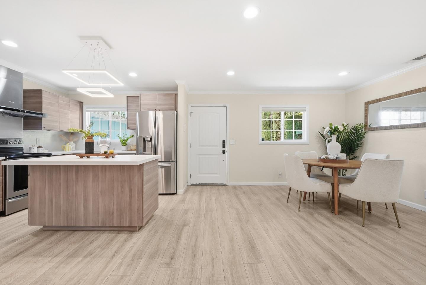 Detail Gallery Image 4 of 31 For San Marcos Ct, San Jose,  CA 95132 - 3 Beds | 2 Baths