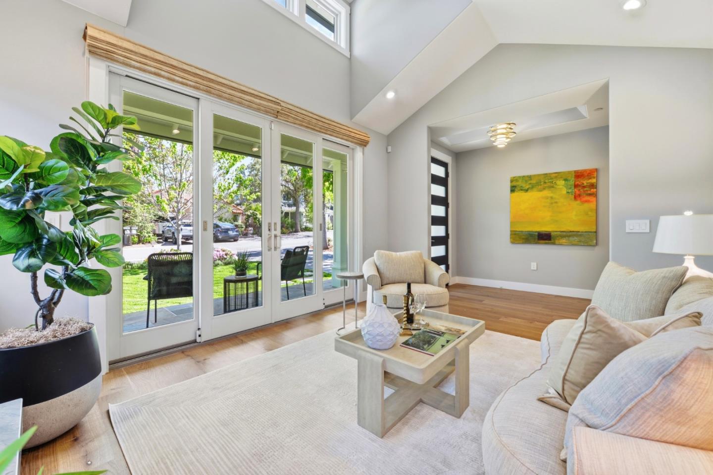 Detail Gallery Image 6 of 37 For 2130 Mills Ave, Menlo Park,  CA 94025 - 4 Beds | 3/1 Baths