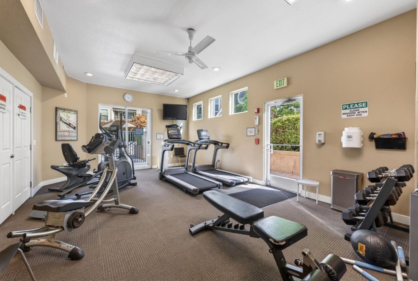 Detail Gallery Image 27 of 35 For 430 N 1st St #303,  San Jose,  CA 95112 - 3 Beds | 2 Baths