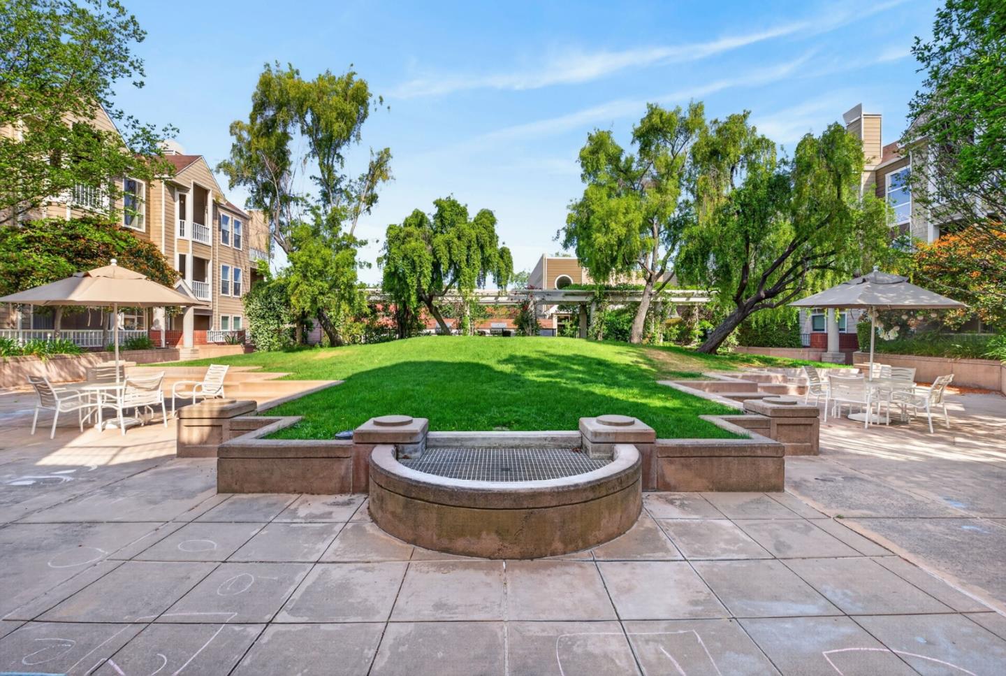 Detail Gallery Image 4 of 35 For 430 N 1st St #303,  San Jose,  CA 95112 - 3 Beds | 2 Baths