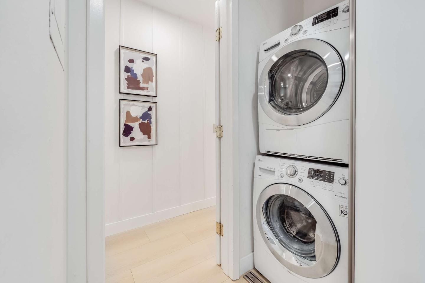 Detail Gallery Image 14 of 30 For 1070 Mercedes Ave #1,  Los Altos,  CA 94022 - 2 Beds | 2 Baths