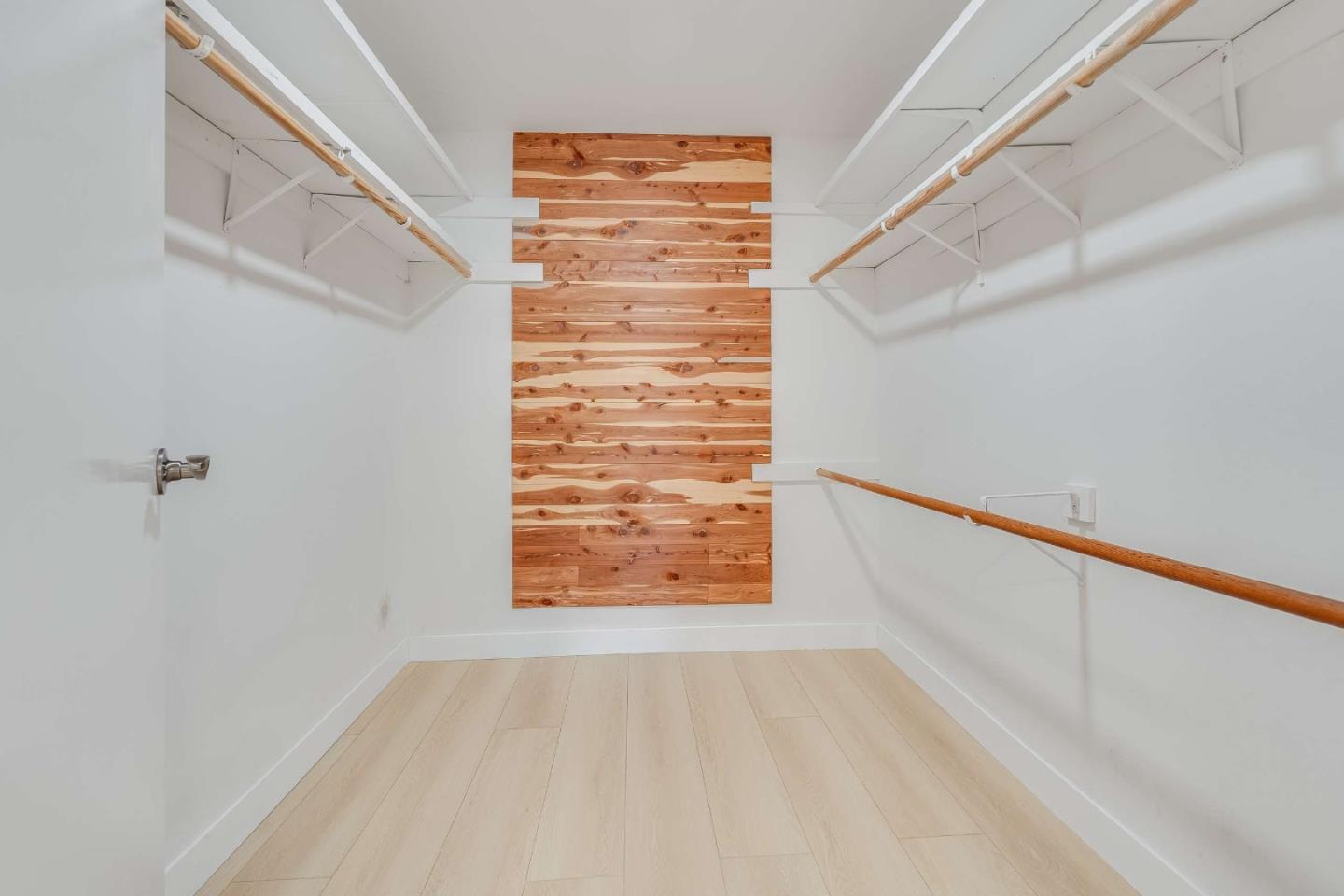 Detail Gallery Image 17 of 30 For 1070 Mercedes Ave #1,  Los Altos,  CA 94022 - 2 Beds | 2 Baths