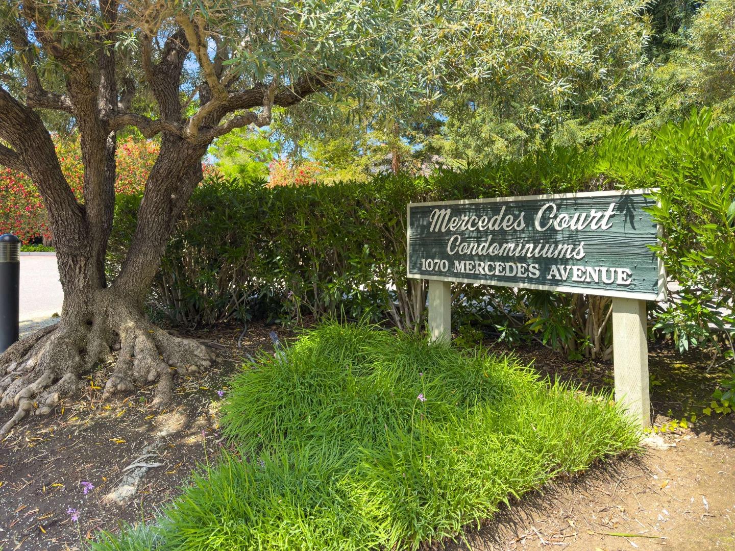 Detail Gallery Image 28 of 30 For 1070 Mercedes Ave #1,  Los Altos,  CA 94022 - 2 Beds | 2 Baths