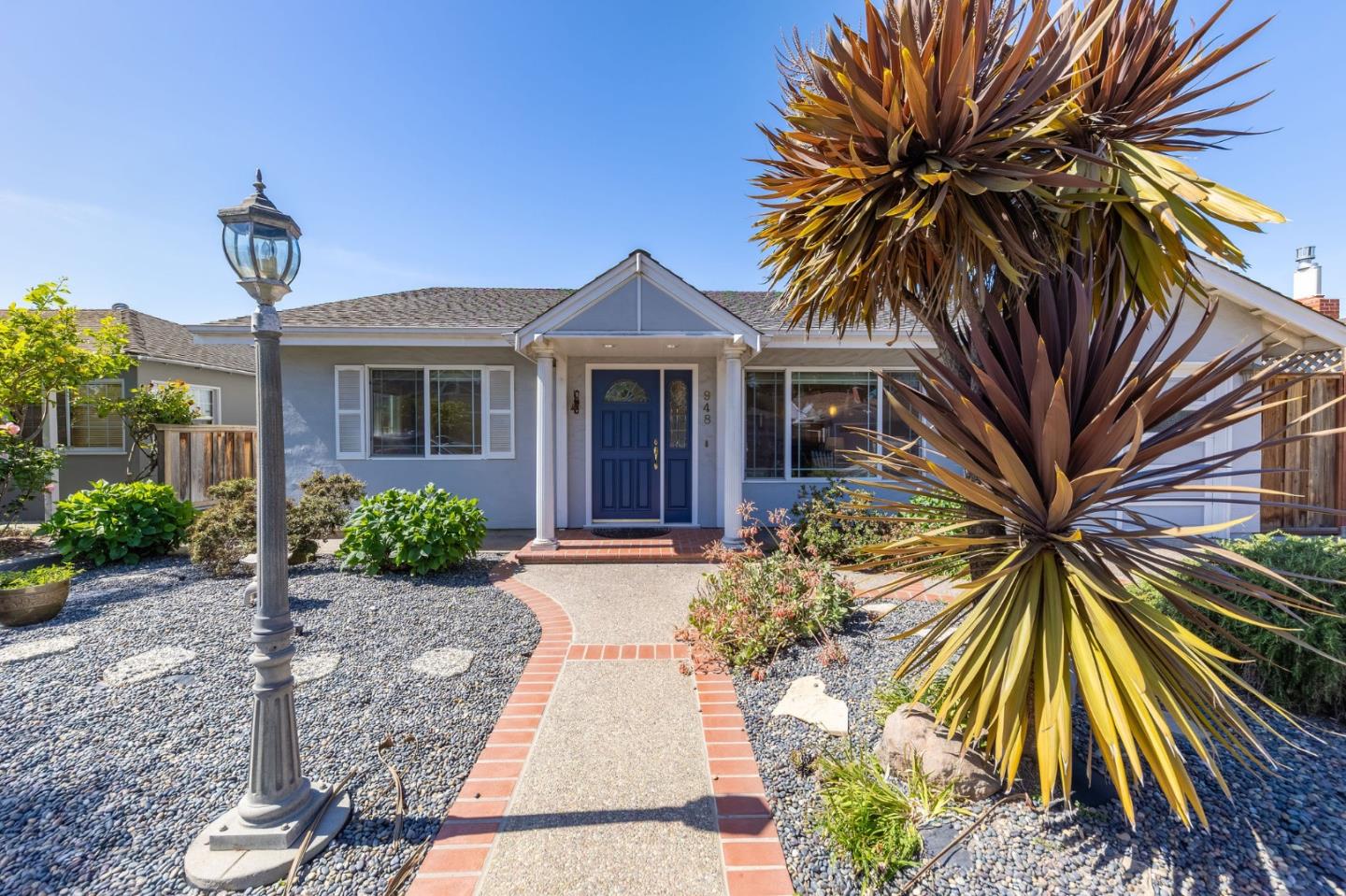 Detail Gallery Image 2 of 67 For 948 Anna St, San Mateo,  CA 94401 - 3 Beds | 2 Baths