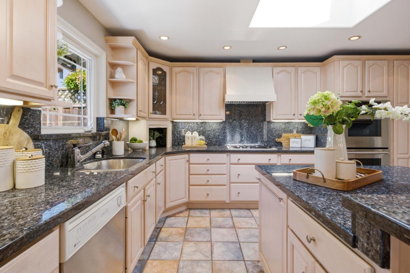 Detail Gallery Image 24 of 67 For 948 Anna St, San Mateo,  CA 94401 - 3 Beds | 2 Baths