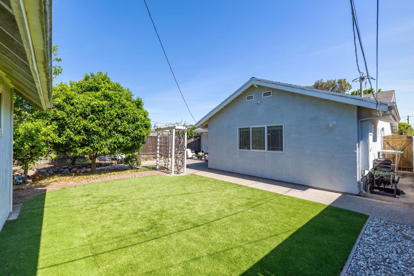 Detail Gallery Image 60 of 67 For 948 Anna St, San Mateo,  CA 94401 - 3 Beds | 2 Baths