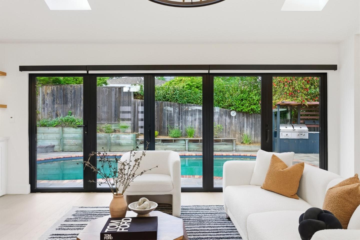 Detail Gallery Image 20 of 36 For 999 Andover Way, Los Altos,  CA 94024 - 4 Beds | 3 Baths