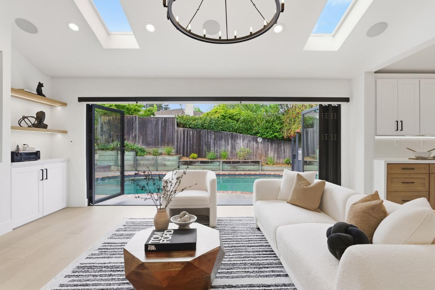 Detail Gallery Image 21 of 36 For 999 Andover Way, Los Altos,  CA 94024 - 4 Beds | 3 Baths