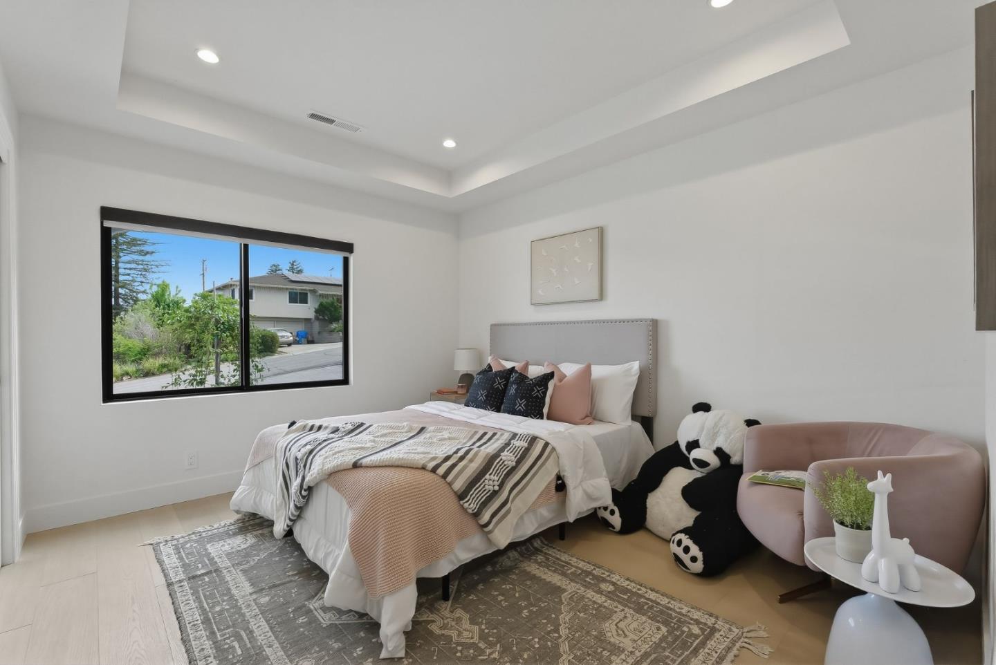 Detail Gallery Image 29 of 36 For 999 Andover Way, Los Altos,  CA 94024 - 4 Beds | 3 Baths