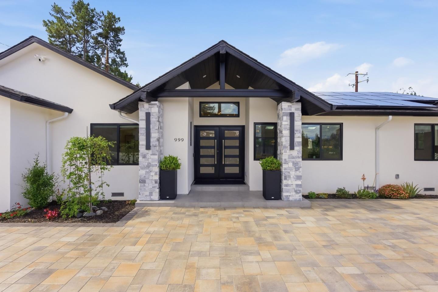 Detail Gallery Image 8 of 36 For 999 Andover Way, Los Altos,  CA 94024 - 4 Beds | 3 Baths