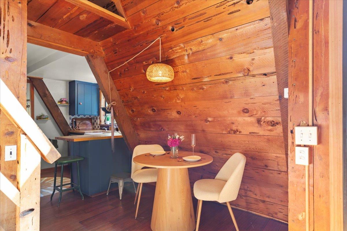 Detail Gallery Image 17 of 33 For 65 Hitchcock Cyn, Carmel Valley,  CA 93924 - 2 Beds | 1 Baths