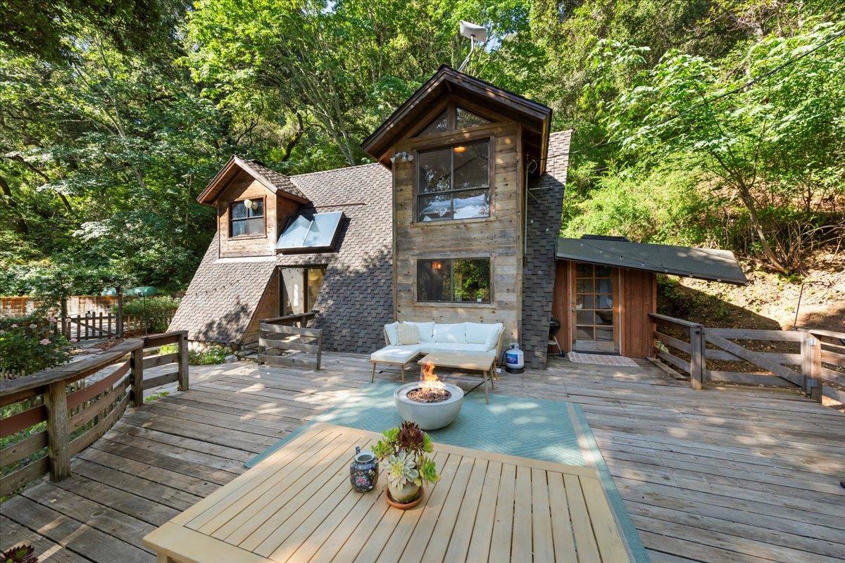 Detail Gallery Image 6 of 33 For 65 Hitchcock Cyn, Carmel Valley,  CA 93924 - 2 Beds | 1 Baths