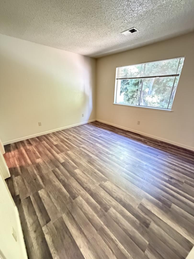 Detail Gallery Image 13 of 18 For 1791 Cherokee Dr #4,  Salinas,  CA 93906 - 3 Beds | 1/1 Baths