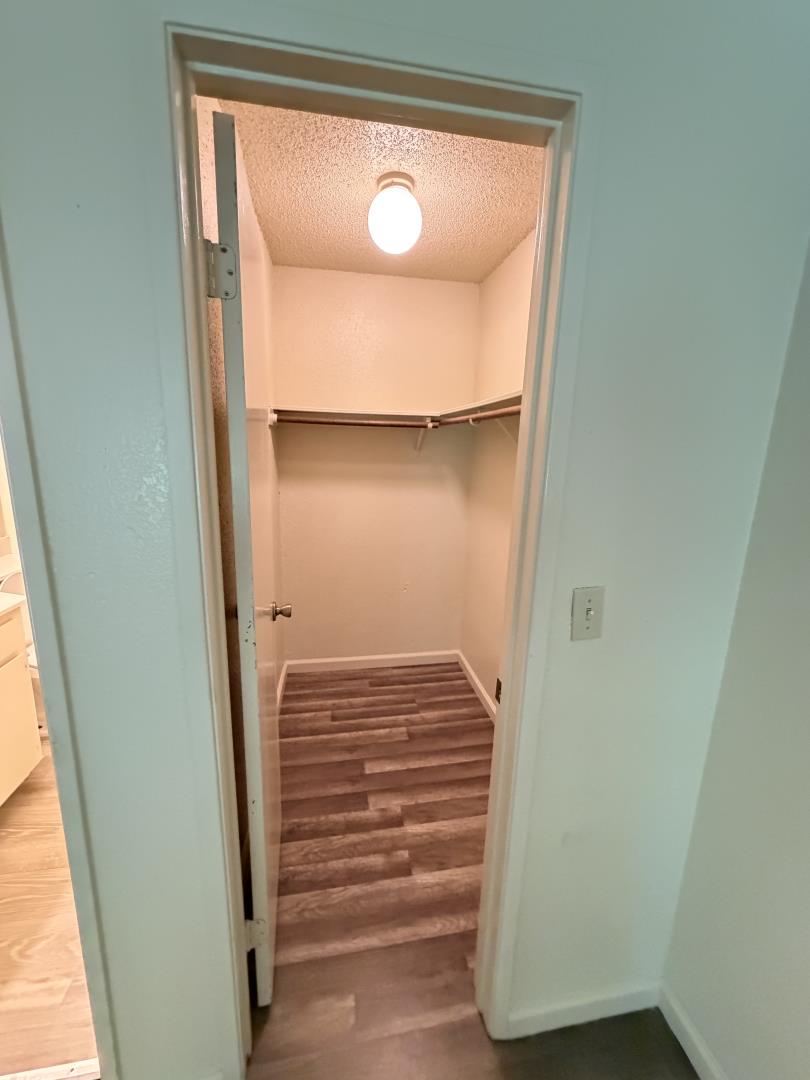 Detail Gallery Image 16 of 18 For 1791 Cherokee Dr #4,  Salinas,  CA 93906 - 3 Beds | 1/1 Baths