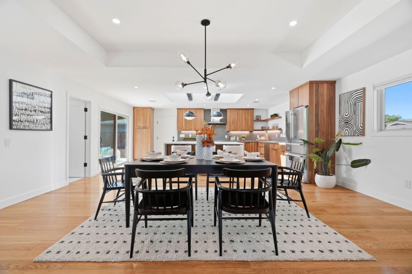 Detail Gallery Image 8 of 31 For 5044 Lassen Ave, San Jose,  CA 95129 - 4 Beds | 2 Baths