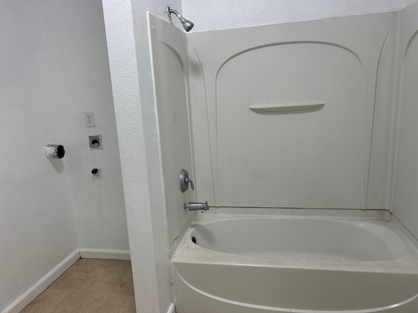 Detail Gallery Image 7 of 7 For Address Not Disclosed,  Watsonville,  CA 95076 - 0 Beds | 1 Baths